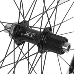 Shimano | Mavic - Deore XT FH-M8010 | XM 119 - 26 Inch Rear Wheel - Centerlock - 12x142mm -Shimano shimano mavic deore xt fh m8010 xm 119 26 inch rearwheel centerlock 12x142mm2 1496285