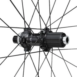 Shimano Ultegra WH-R8170-C60-TL Wielset - 28" | Carbon | Clincher/Tubeless | Centerlock - 12x100mm | 12x142 Mm - HG-EV -Shimano shimano ultegra wh r8170 c36 tl wheelset tubeless 5 fh 1056067 2